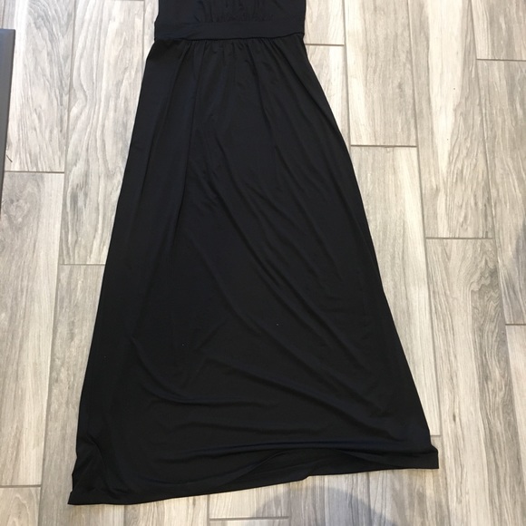 ❌sold❌Loft halter black maxi dress SP - Picture 4 of 7